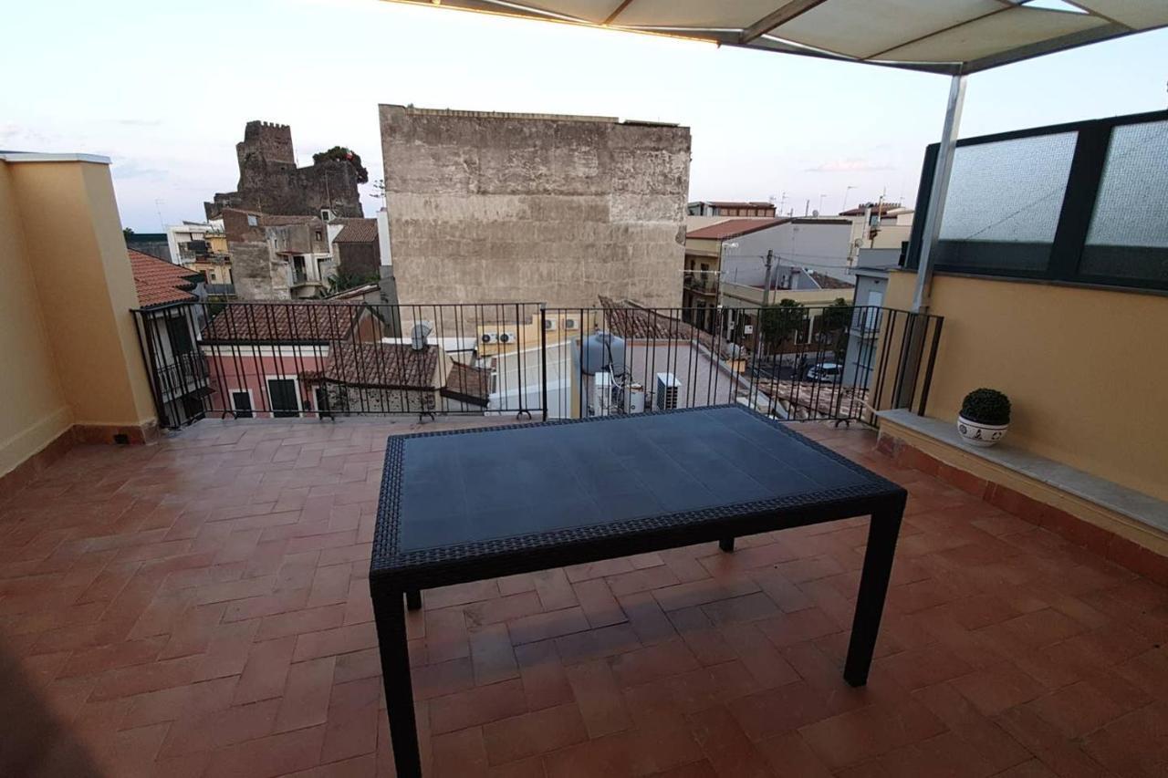 Charme In Aci Castello Apartment Exterior photo